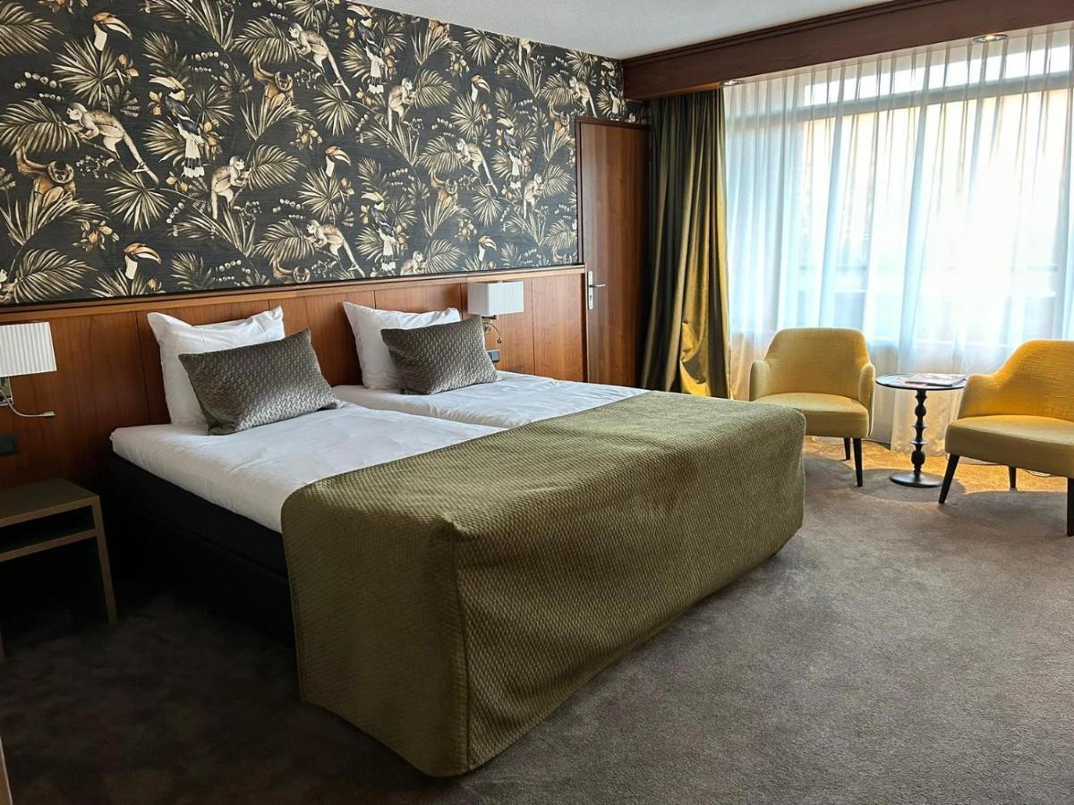Hotel Van Der Valk Wolvega-Heerenveen Bagian luar foto