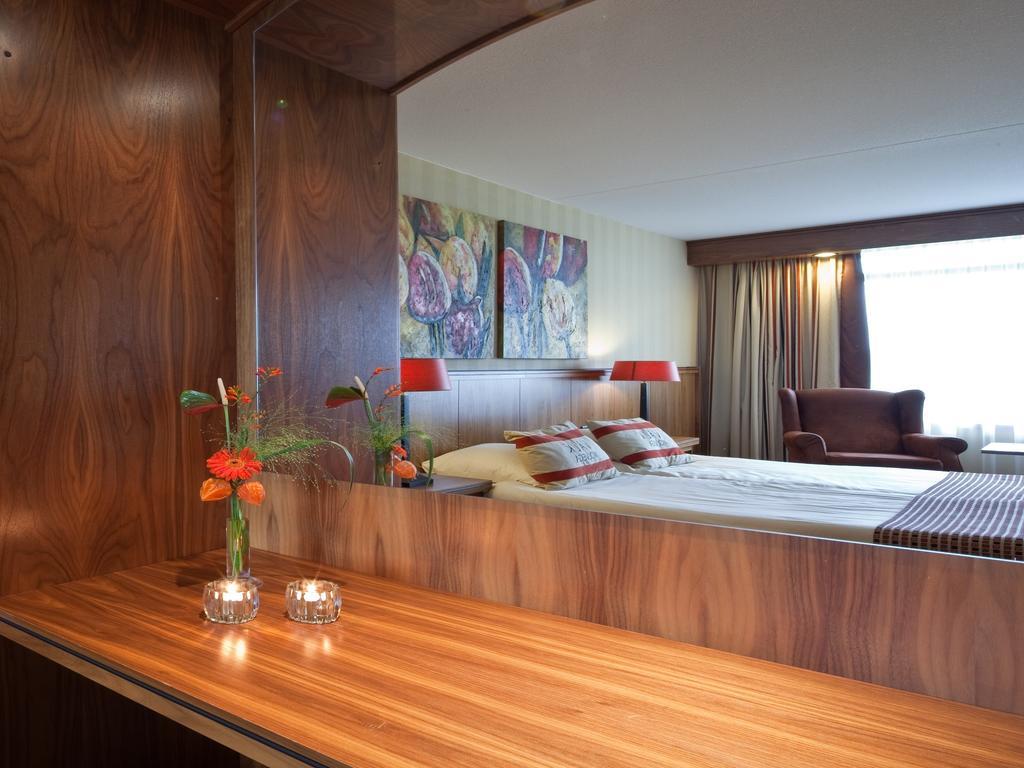 Hotel Van Der Valk Wolvega-Heerenveen Bagian luar foto