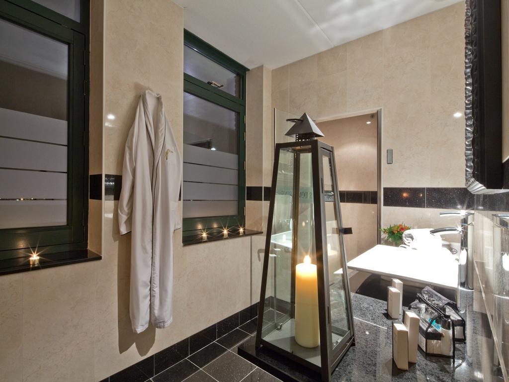 Hotel Van Der Valk Wolvega-Heerenveen Bagian luar foto
