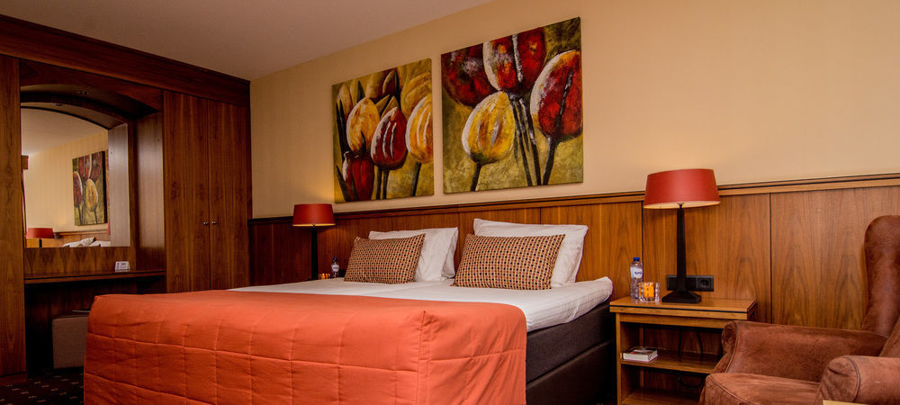 Hotel Van Der Valk Wolvega-Heerenveen Bagian luar foto