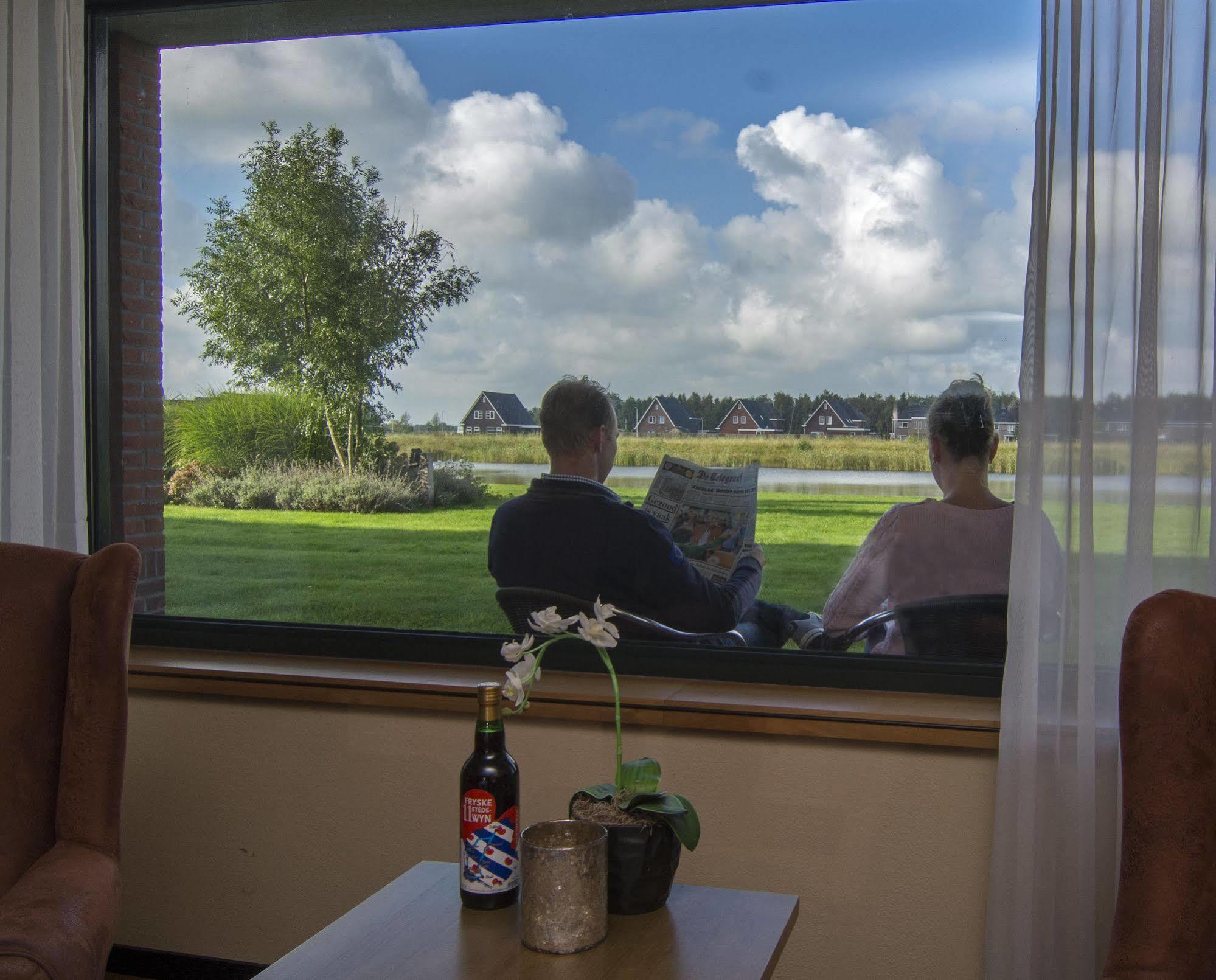 Hotel Van Der Valk Wolvega-Heerenveen Bagian luar foto